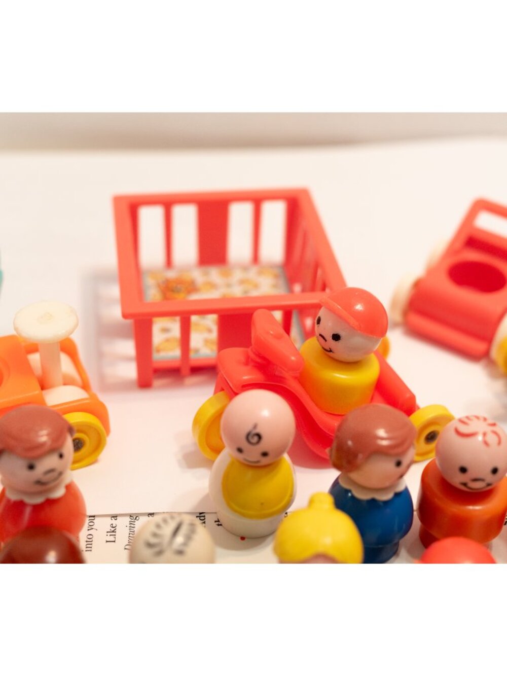 Vintage Fisher Price Little People Furniture Nursery Baby Crib Chair Tricycle - Picture 12 of 15